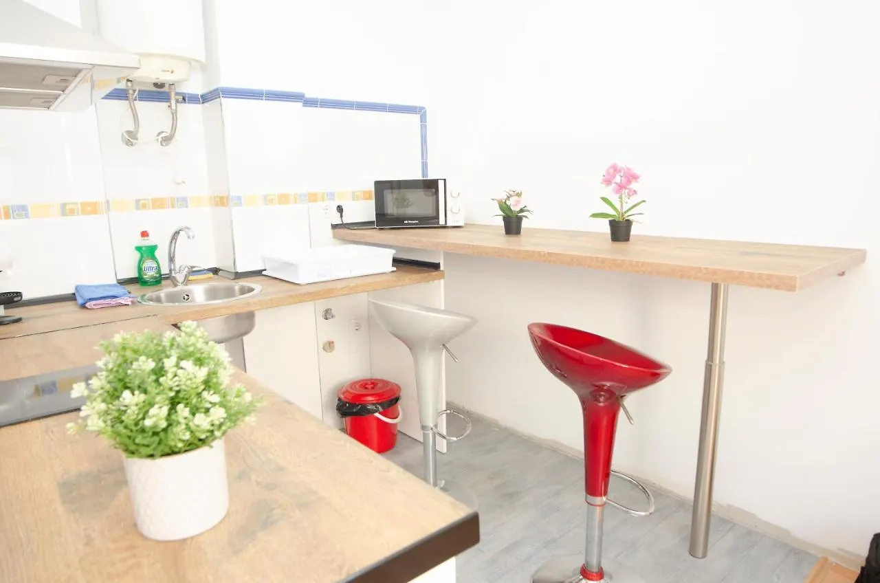 Guest house Alojamiento Alameda Malaga Spain